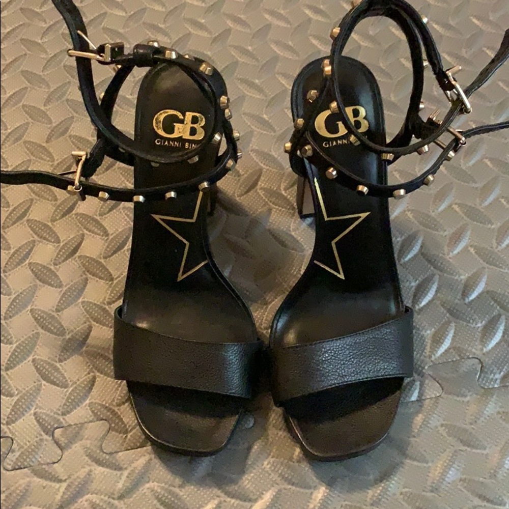 Women’s Gianni Bini heels